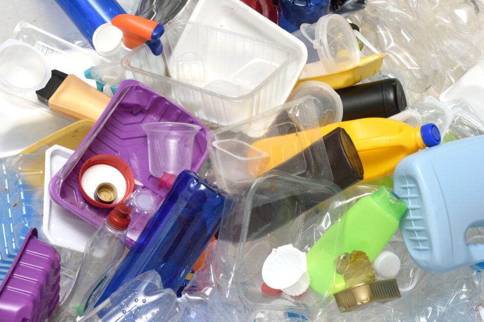 single-use-plastics-are-ruining-our-planet-thumbanail