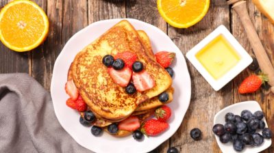 French-toast-with-berries-LMVgao