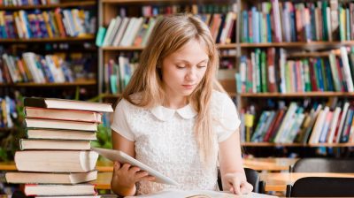 Girlstudying