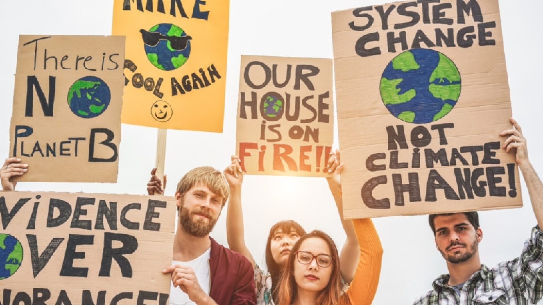 Young-people-at-a-climate-strike-8PBzxx