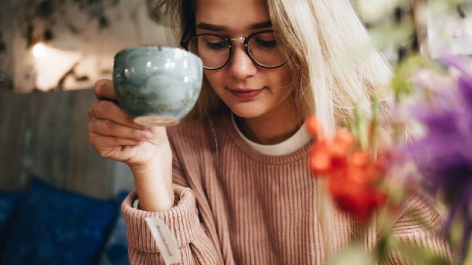 Young-person-with-glasses-and-tea-Ob6Eyr