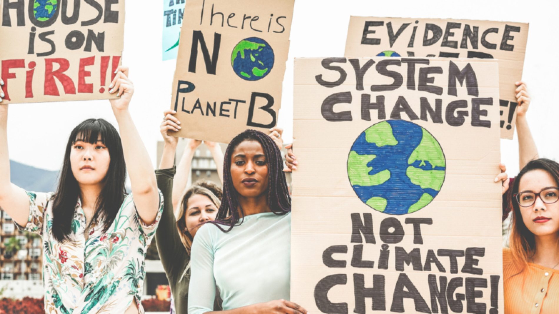 climate-activists-vojLxY