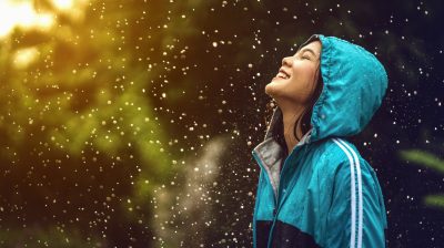 young_woman_in_rain